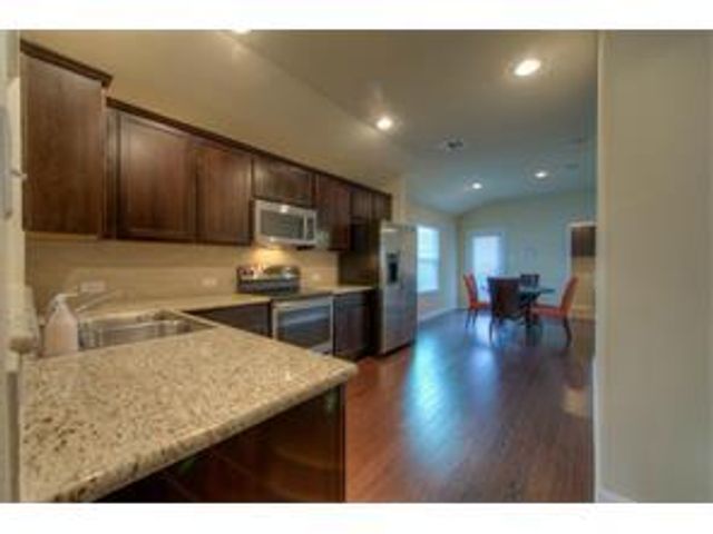 932 Lost Pines LN, Cedar Park, TX 78613