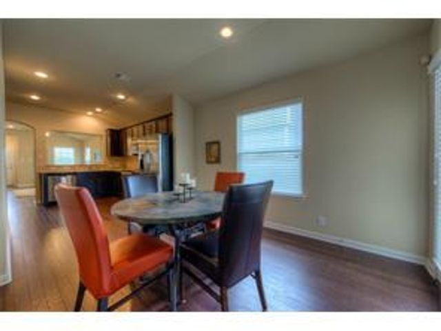 932 Lost Pines LN, Cedar Park, TX 78613