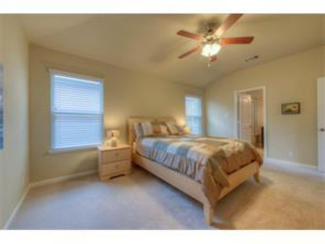 932 Lost Pines LN, Cedar Park, TX 78613