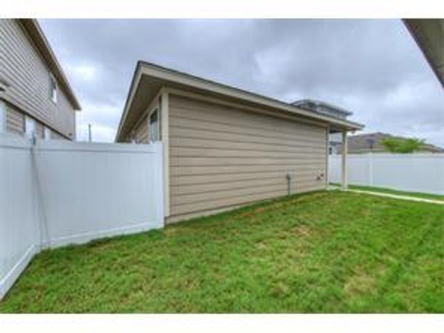 932 Lost Pines LN, Cedar Park, TX 78613