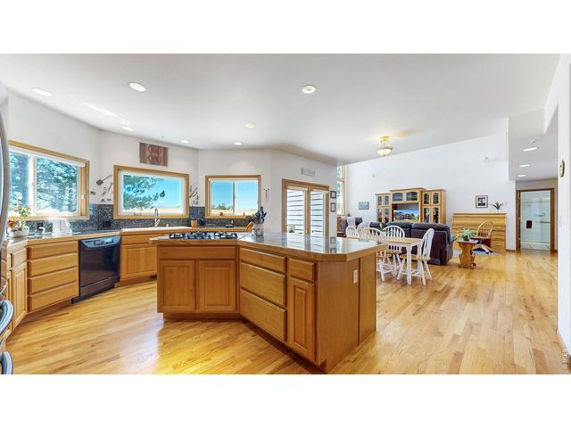 11727 Crystal View Ln, Longmont, CO 80504
