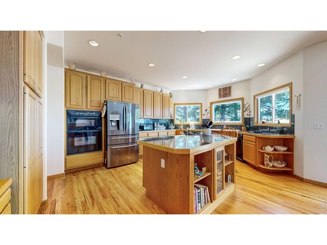 11727 Crystal View Ln, Longmont, CO 80504