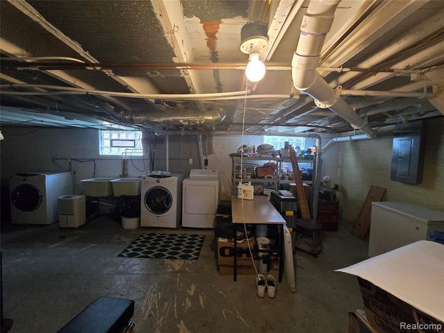 28453 Church Street, Flat Rock, MI 48134