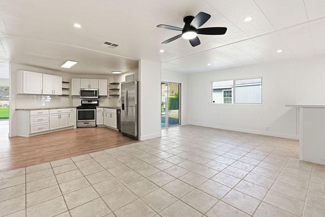 466 Cerritos Way, Cathedral City, CA 92234