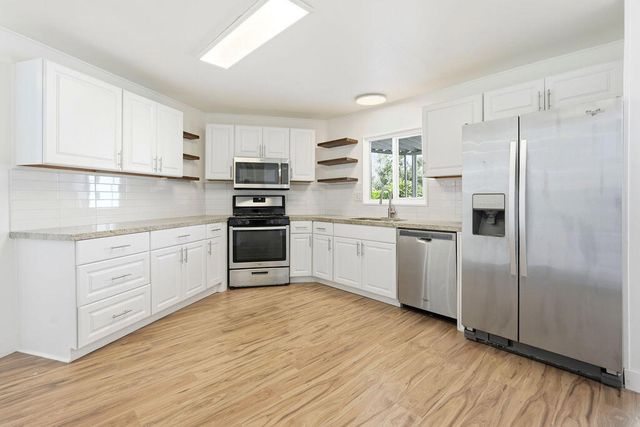 466 Cerritos Way, Cathedral City, CA 92234