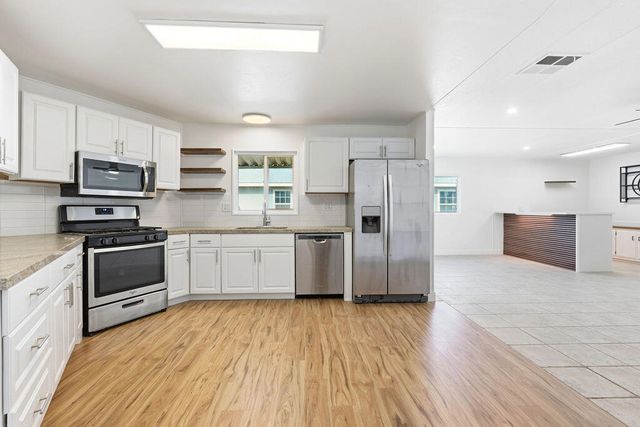 466 Cerritos Way, Cathedral City, CA 92234