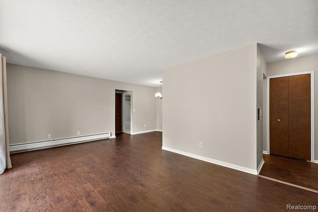 15048 Fairfield Street, Livonia, MI 48154