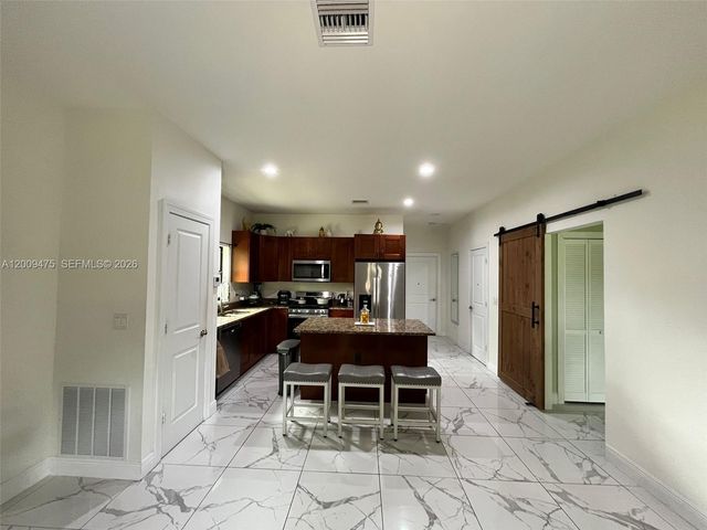 2363 NE 20 Th Avenue, Naples, FL 34120