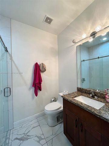 2363 NE 20 Th Avenue, Naples, FL 34120