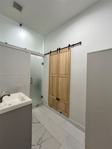 2363 NE 20 Th Avenue, Naples, FL 34120
