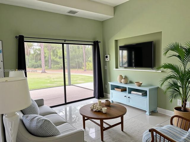 2363 NE 20 Th Avenue, Naples, FL 34120
