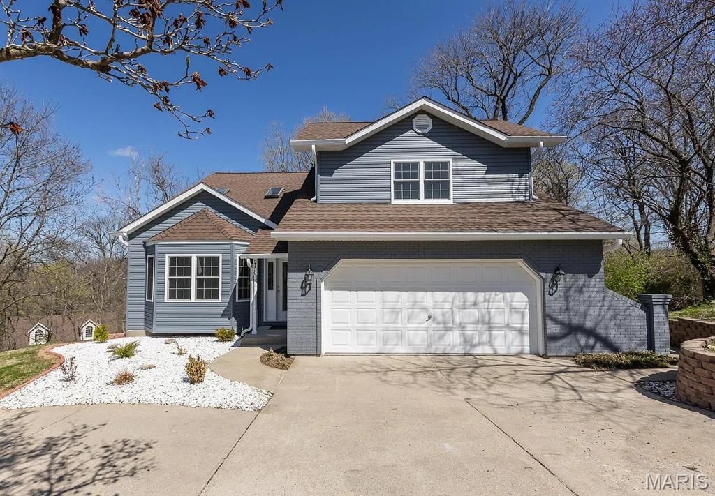 2130 Stone Gate Drive, Dupo, IL 62239