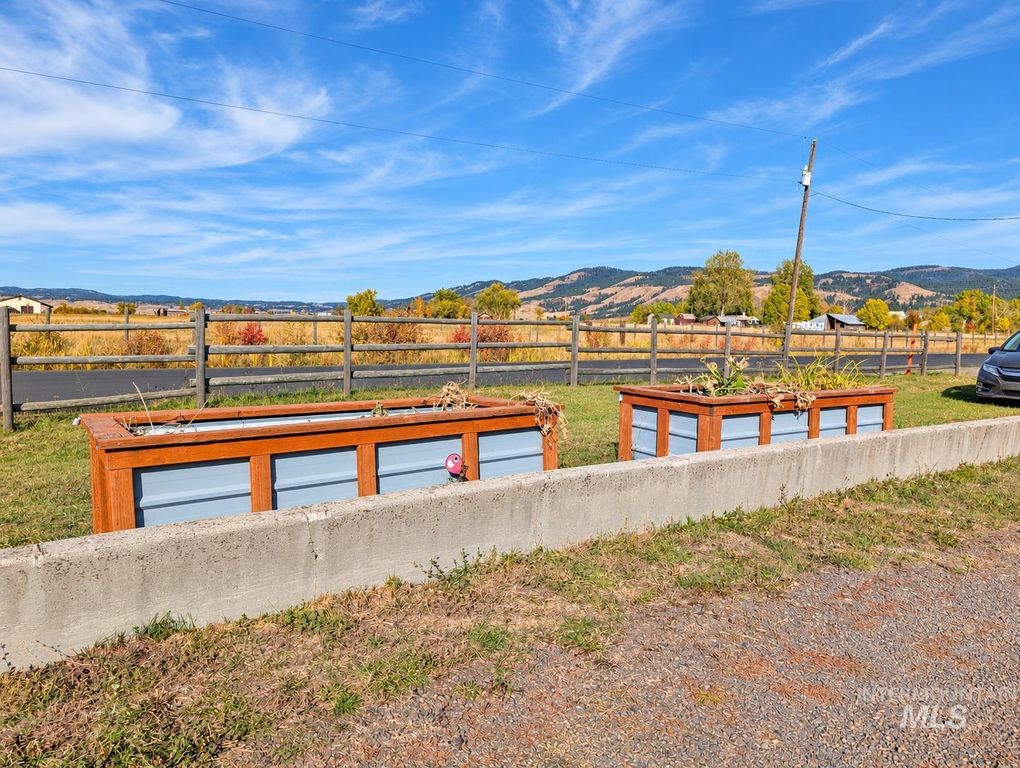 2289 Orchard Rd, Council, ID 83612 photo 4
