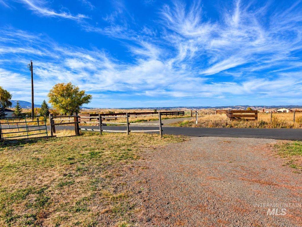 2289 Orchard Rd, Council, ID 83612 photo 5