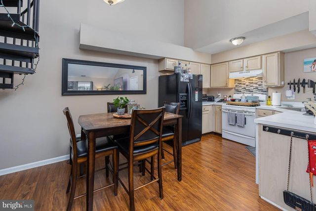 1147 TRISTRAM CIR, Mantua, NJ 08051