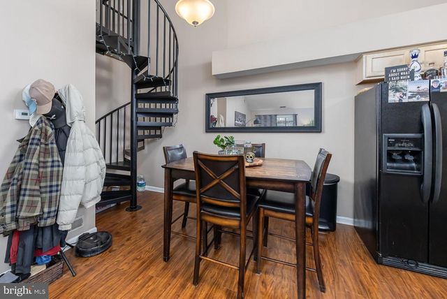 1147 TRISTRAM CIR, Mantua, NJ 08051