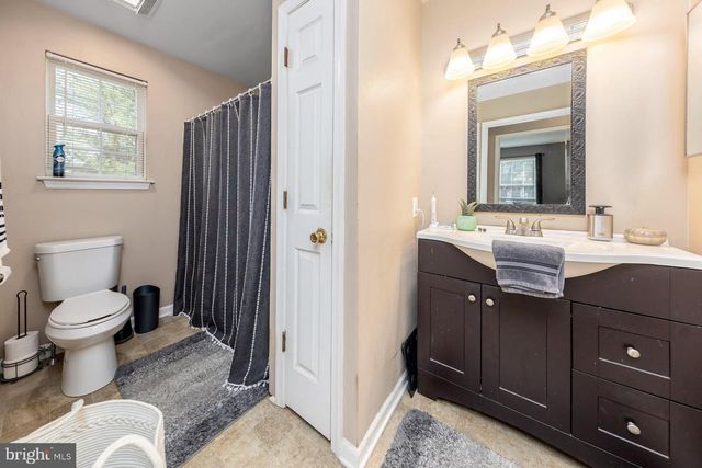 1147 TRISTRAM CIR, Mantua, NJ 08051