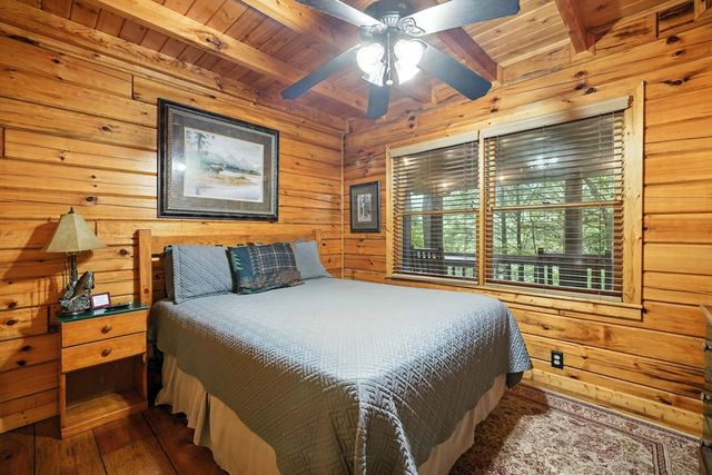 425 River Bend Court, Ellijay, GA 30540