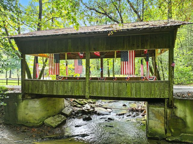 425 River Bend Court, Ellijay, GA 30540