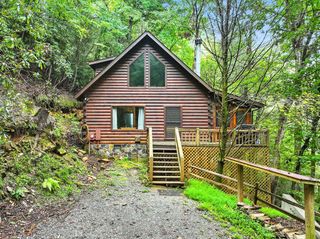 425 River Bend Court, Ellijay, GA 30540