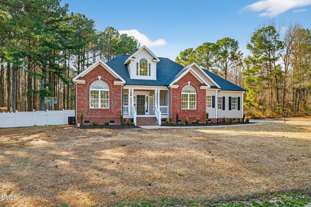 201 Eagle Crest Lane, Princeton, NC 27569
