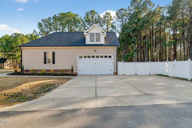 201 Eagle Crest Lane, Princeton, NC 27569