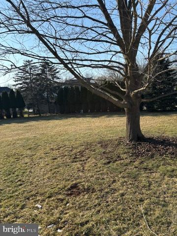 327 SONNET LN, Collegeville, PA 19426