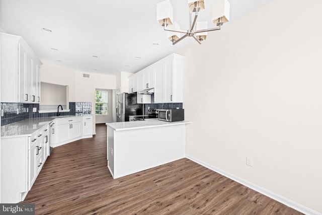 2902 JESSICA CT, Vienna, VA 22181
