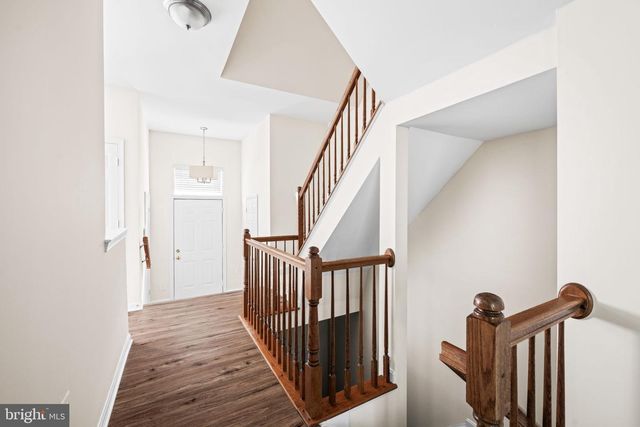 2902 JESSICA CT, Vienna, VA 22181