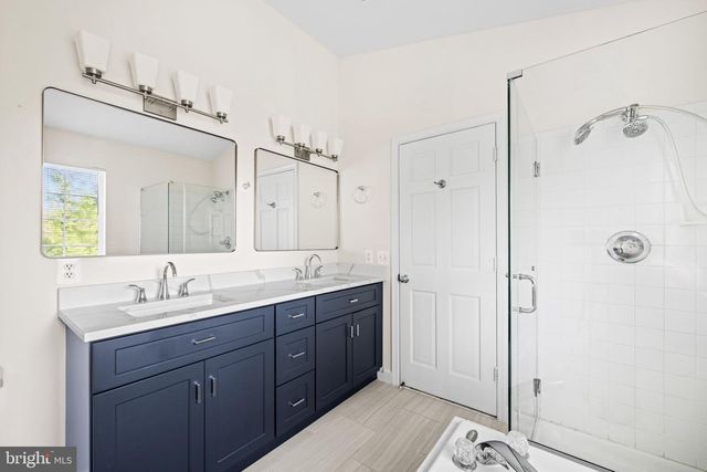 2902 JESSICA CT, Vienna, VA 22181