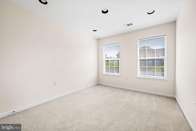 2902 JESSICA CT, Vienna, VA 22181