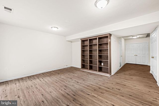 2902 JESSICA CT, Vienna, VA 22181