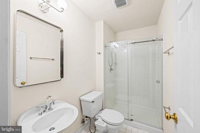 2902 JESSICA CT, Vienna, VA 22181