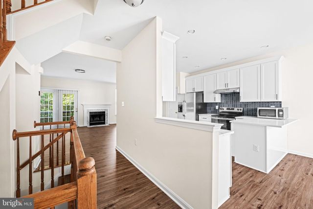 2902 JESSICA CT, Vienna, VA 22181