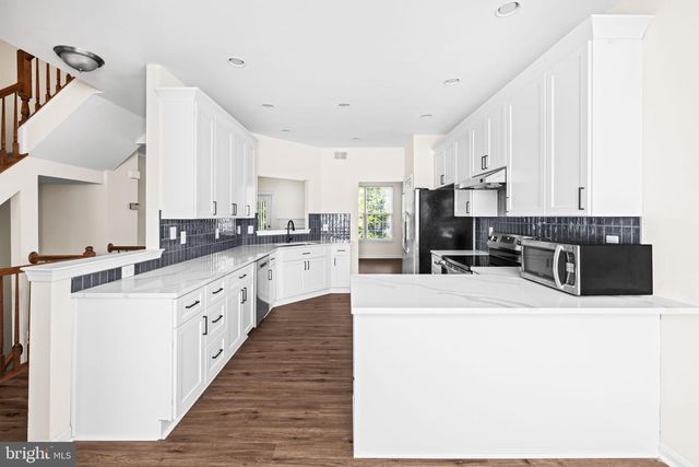 2902 JESSICA CT, Vienna, VA 22181