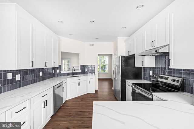 2902 JESSICA CT, Vienna, VA 22181