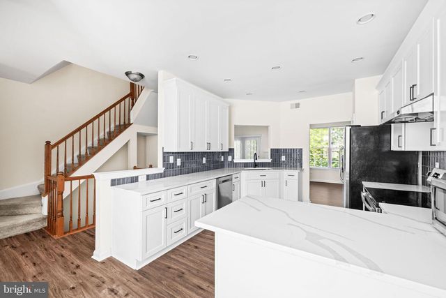 2902 JESSICA CT, Vienna, VA 22181