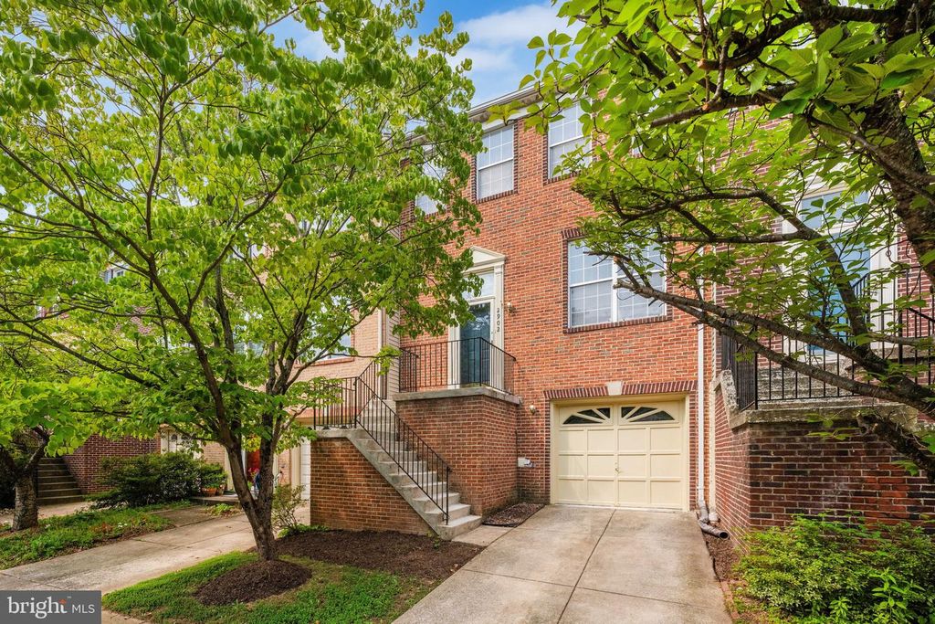 2902 JESSICA CT, Vienna, VA 22181