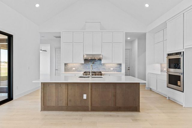 2929 Ralph Drees DR, Leander, TX 78641