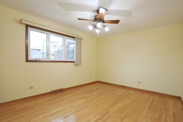 336 N Dalewood Avenue, Wood Dale, IL 60191