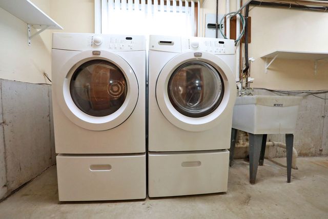 336 N Dalewood Avenue, Wood Dale, IL 60191