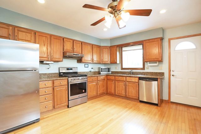 336 N Dalewood Avenue, Wood Dale, IL 60191