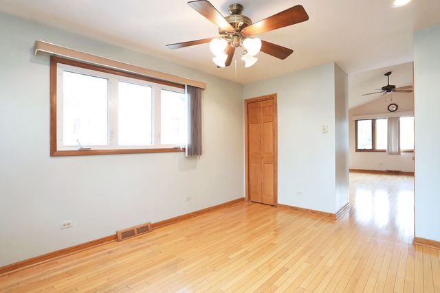 336 N Dalewood Avenue, Wood Dale, IL 60191