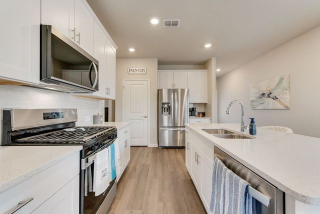 972 Tulip Trail, Lavon, TX 75166