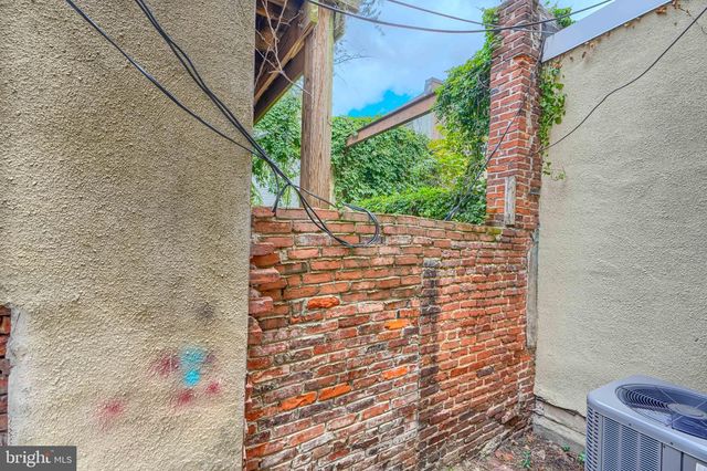 16 W CROSS ST, Baltimore, MD 21230