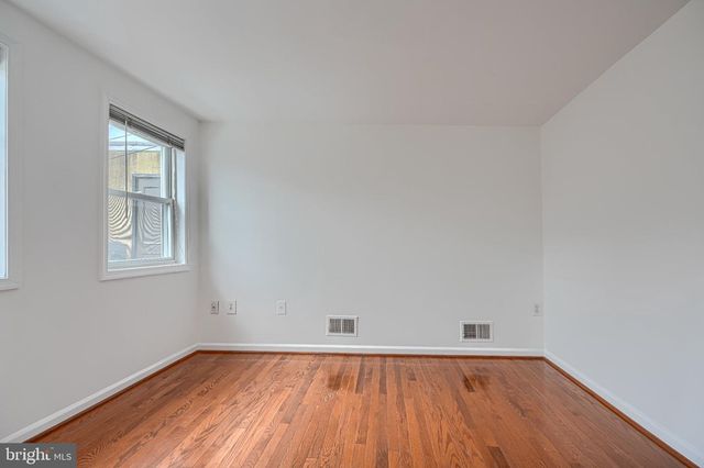 16 W CROSS ST, Baltimore, MD 21230