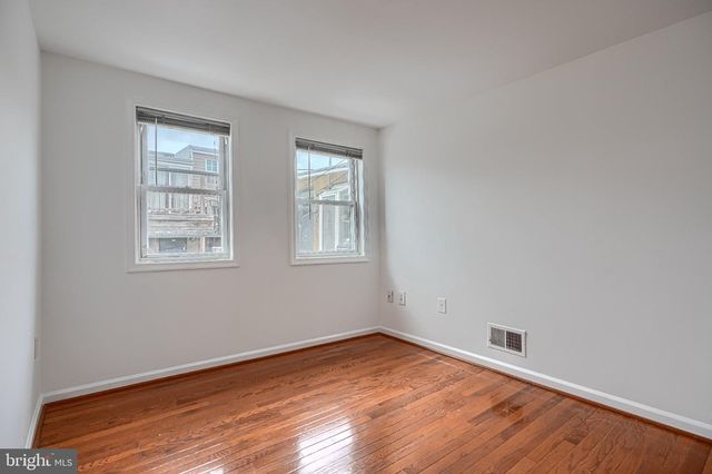 16 W CROSS ST, Baltimore, MD 21230