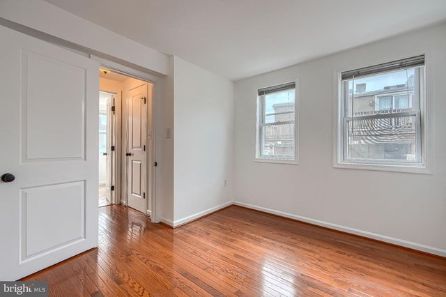 16 W CROSS ST, Baltimore, MD 21230