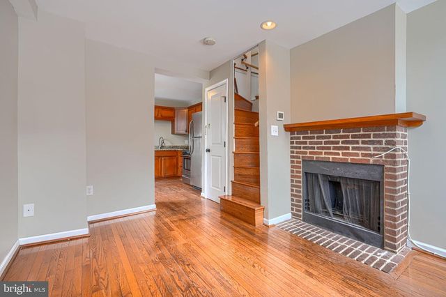16 W CROSS ST, Baltimore, MD 21230