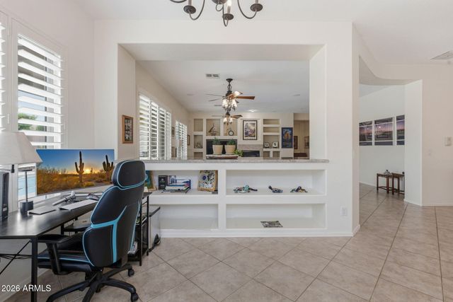 41812 N IRON HORSE Court, Anthem, AZ 85086